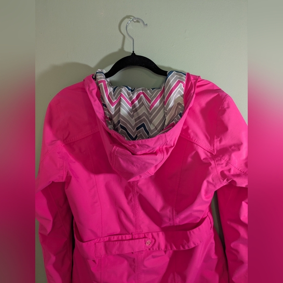 The North Face Pink Rain Jacket - Picture 2 of 6